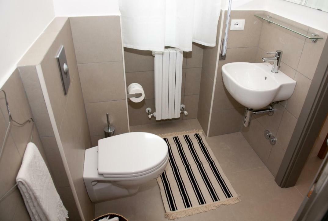Sulmare Alba Adriatica Bed & Breakfast Bagian luar foto