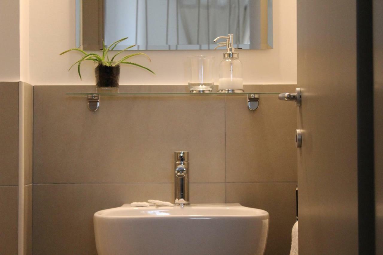 Sulmare Alba Adriatica Bed & Breakfast Bagian luar foto