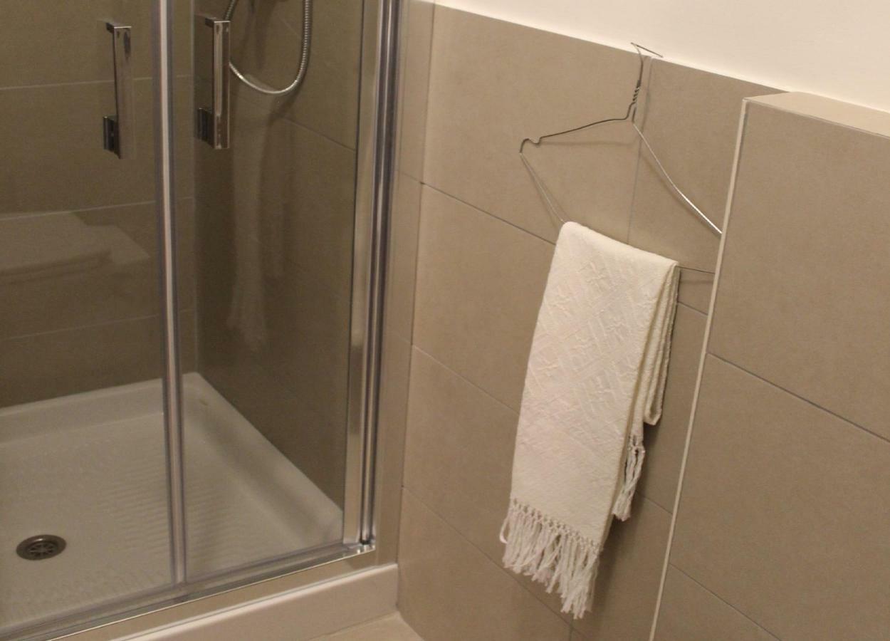 Sulmare Alba Adriatica Bed & Breakfast Bagian luar foto