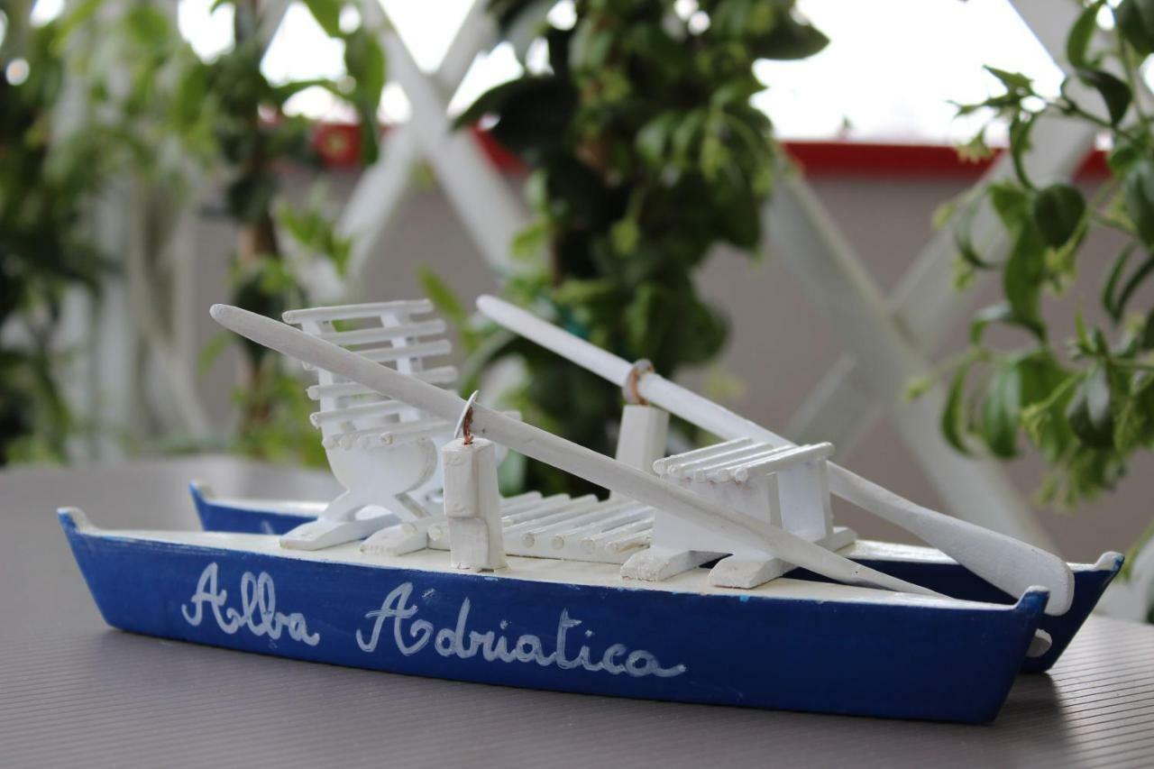 Sulmare Alba Adriatica Bed & Breakfast Bagian luar foto