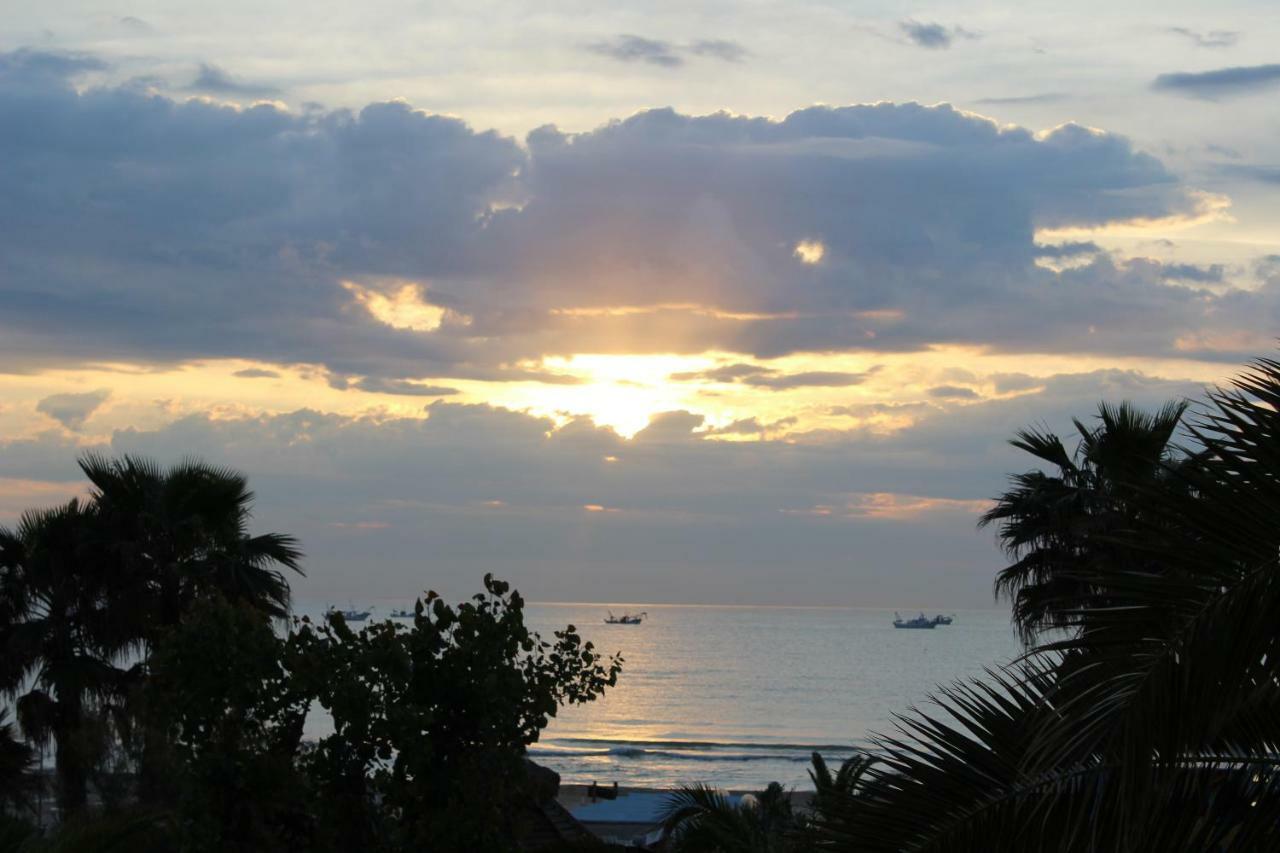 Sulmare Alba Adriatica Bed & Breakfast Bagian luar foto