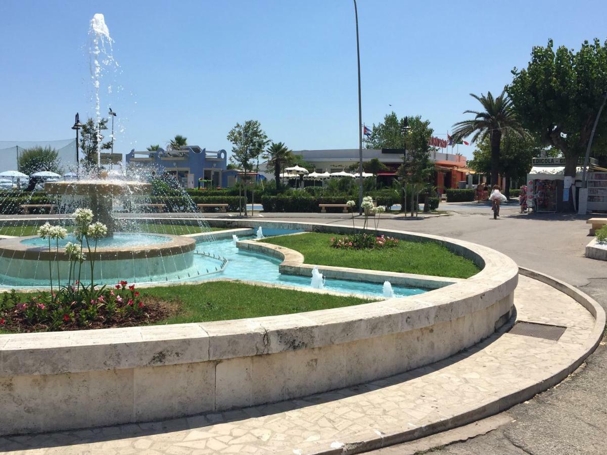 Sulmare Alba Adriatica Bed & Breakfast Bagian luar foto